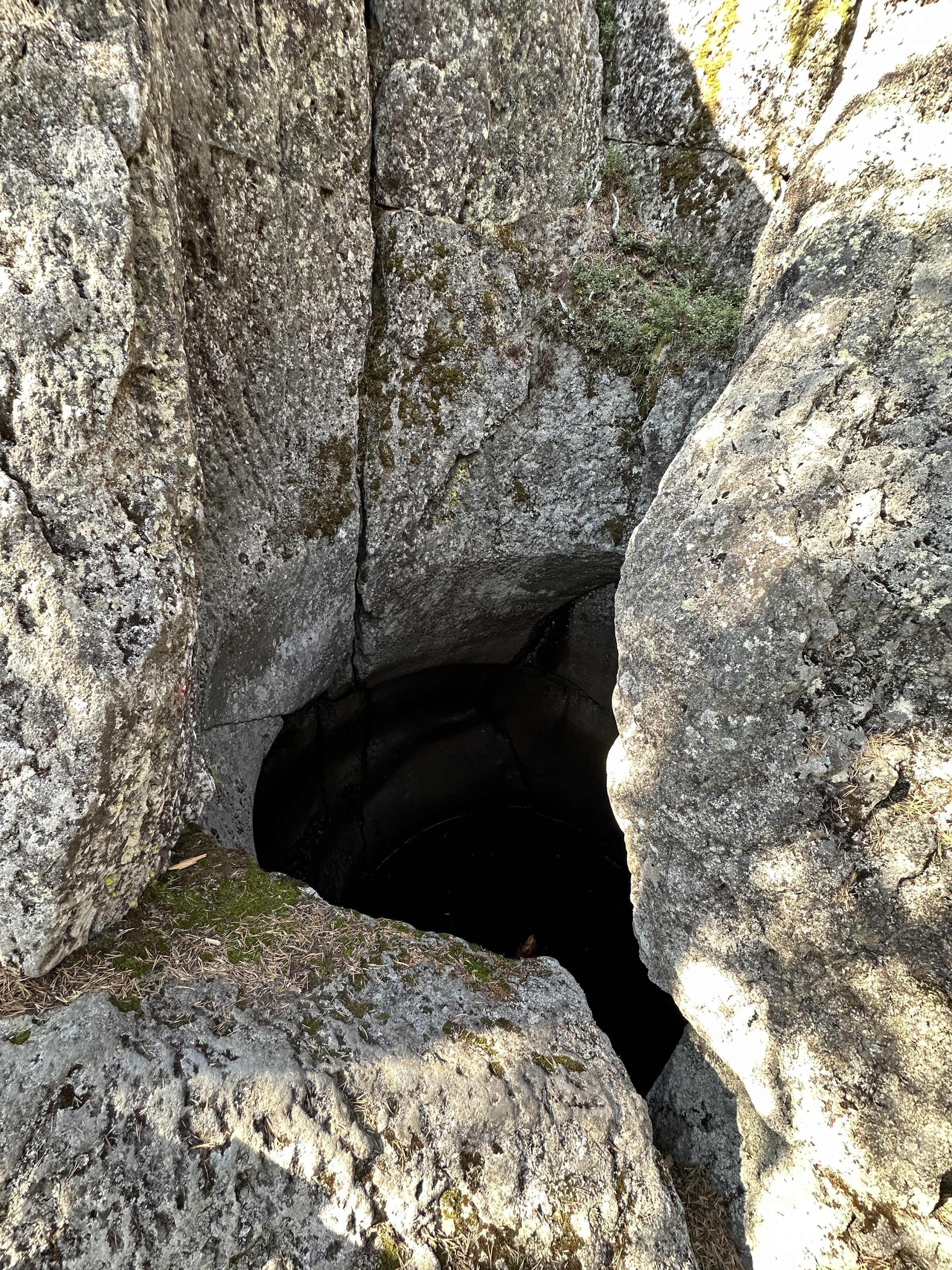 Sukulanrakan Hiidenkirnut (Giant's Kettle, Sukulanrakka)